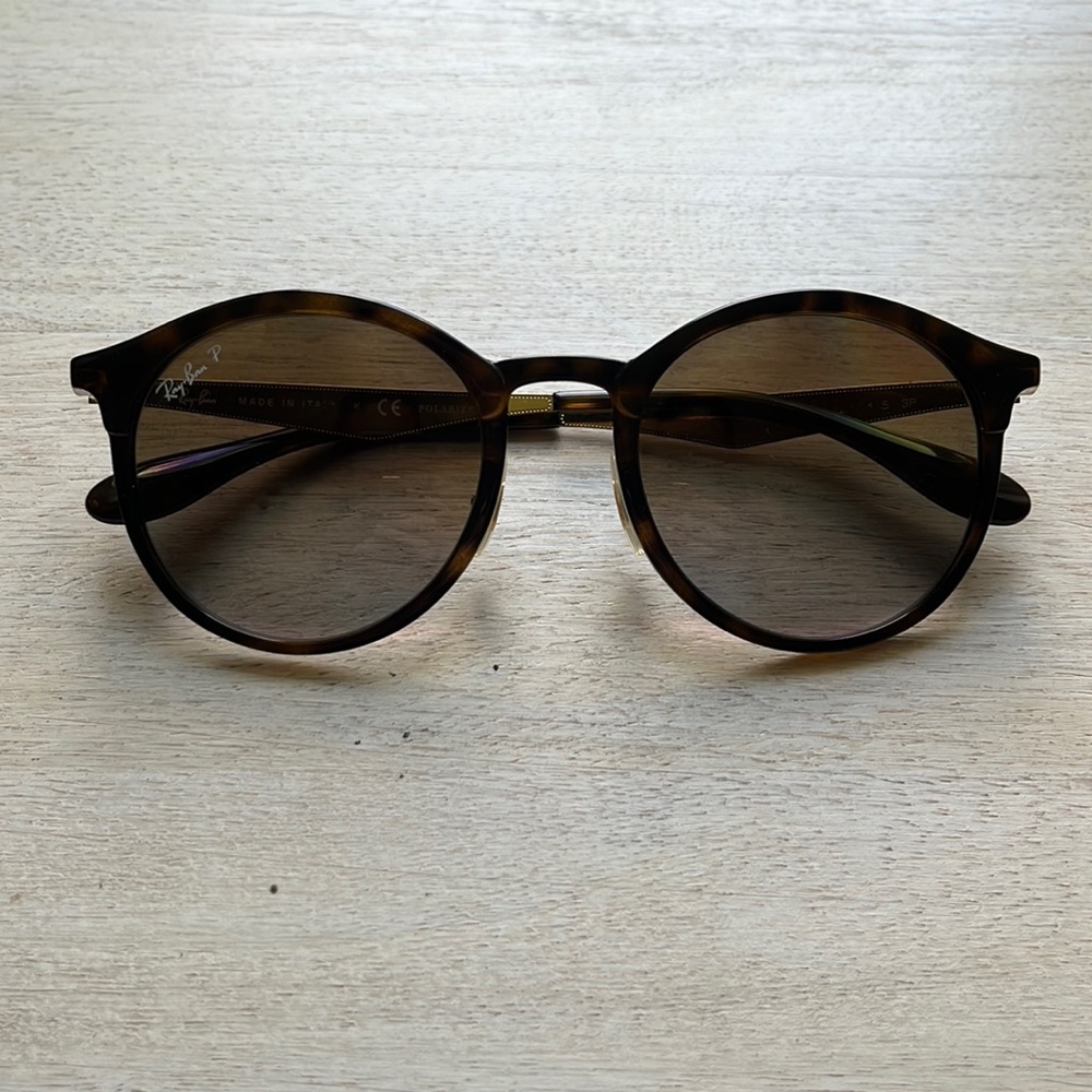 Ray Ban polarized women’s sunglasses RB4277